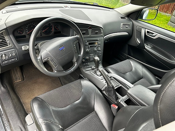 Volvo XC70 4 of 7