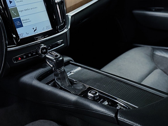 Volvo S90 13 of 16