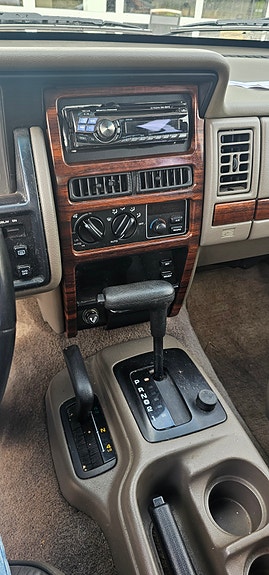 Jeep Grand Cherokee 7 of 10