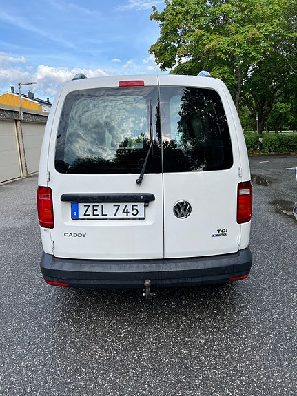 Volkswagen Caddy Maxi 4 of 12