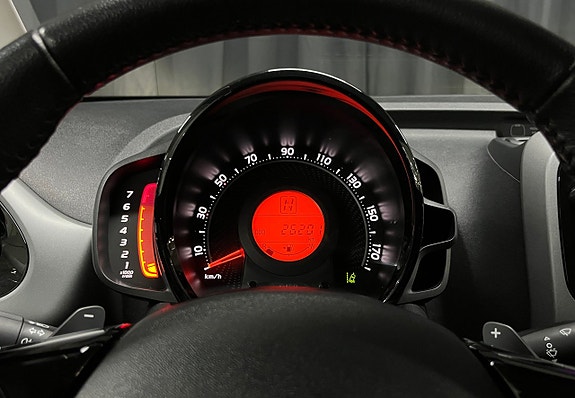 Toyota Aygo 15 of 21