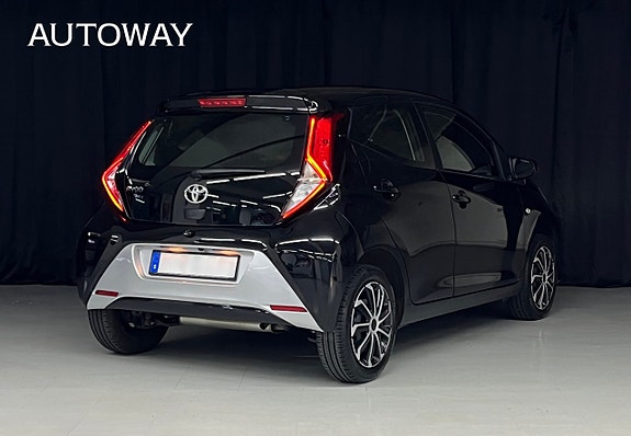 Toyota Aygo 4 of 21