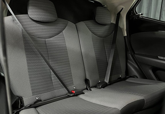 Toyota Aygo 18 of 21