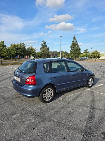 Honda Civic 2 of 7