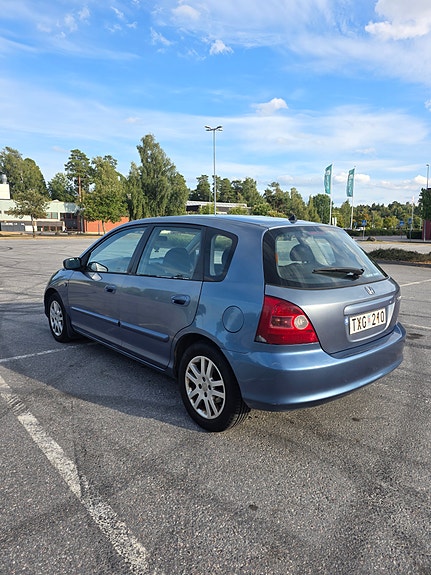 Honda Civic 3 of 7