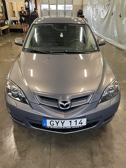 Mazda 3 2 of 9