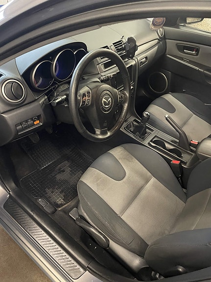 Mazda 3 5 of 9
