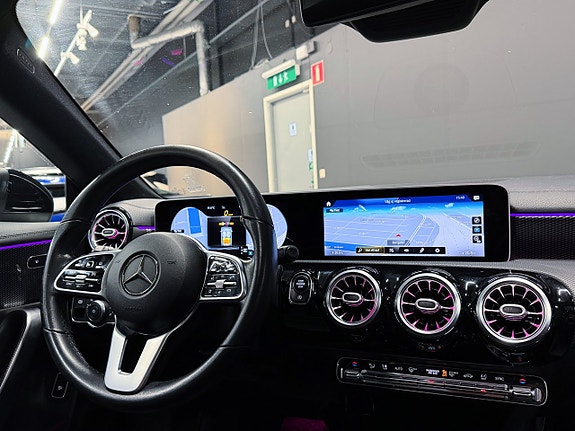 Mercedes-Benz CLA200 7 of 21