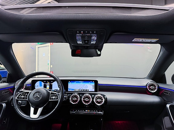 Mercedes-Benz CLA200 2 of 21