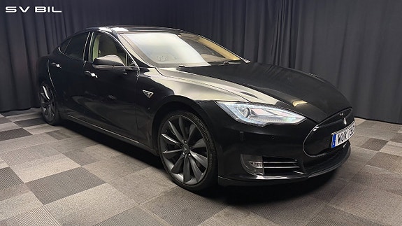 Tesla Model S 3 of 30