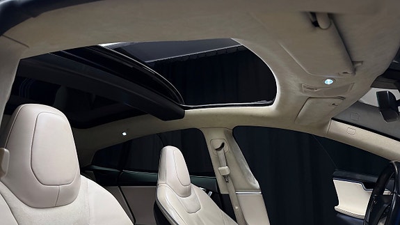 Tesla Model S 14 of 30