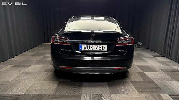 Tesla Model S 5 of 30