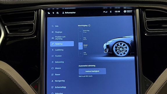 Tesla Model S 27 of 30