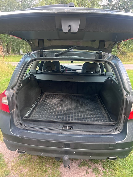 Volvo V70 8 of 11