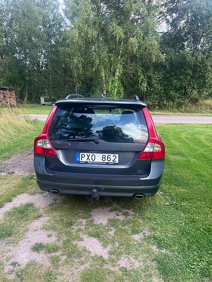 Volvo V70 3 of 11