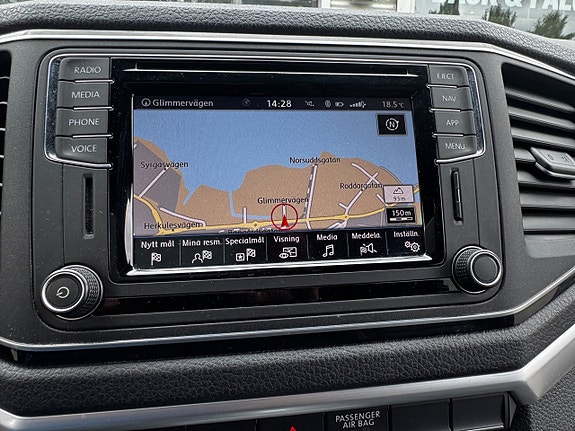 Volkswagen Amarok 24 of 27