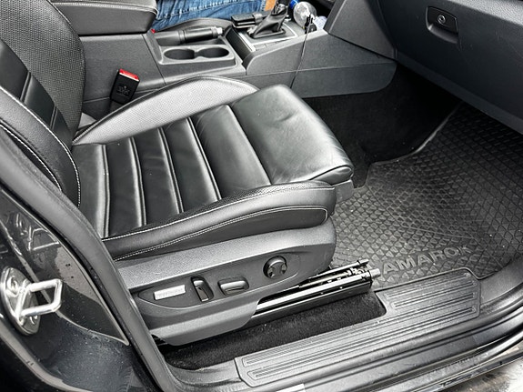 Volkswagen Amarok 11 of 27