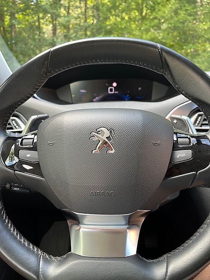 Peugeot 308 SW 8 of 10