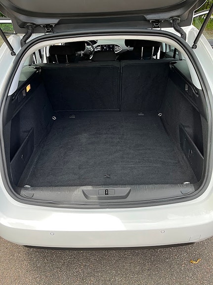 Peugeot 308 SW 6 of 10