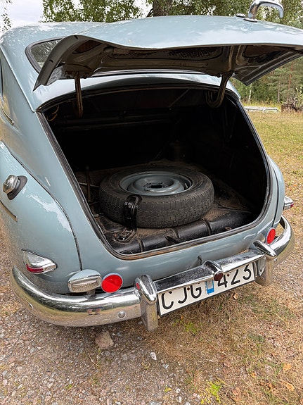 Volvo PV444 13 of 21