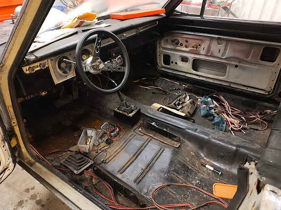 Plymouth Barracuda 6 of 14