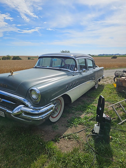 Buick Roadmaster 3 of 15