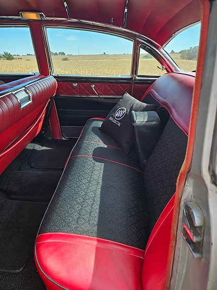 Buick Roadmaster 10 of 15