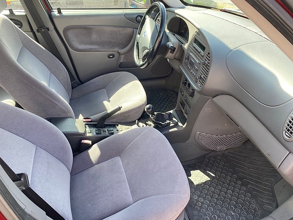 Saab 9-3 6 of 10