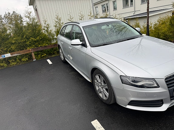 Audi A4 2 of 6