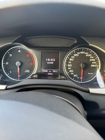 Audi A4 4 of 6