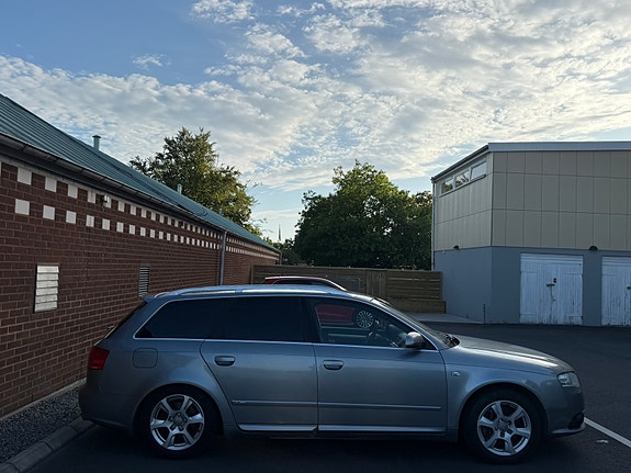 Audi A4 3 of 6