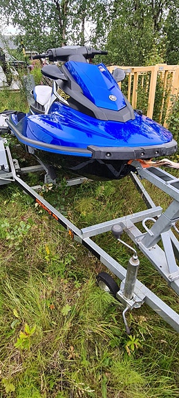 Yamaha Waverunner Ex Deluxe 3 of 6