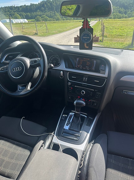 Audi A4 10 of 10