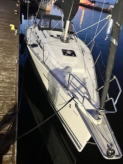 Beneteau First 35 – Yanmar 29 hk | 3Di-segel från North Sails 5 of 20