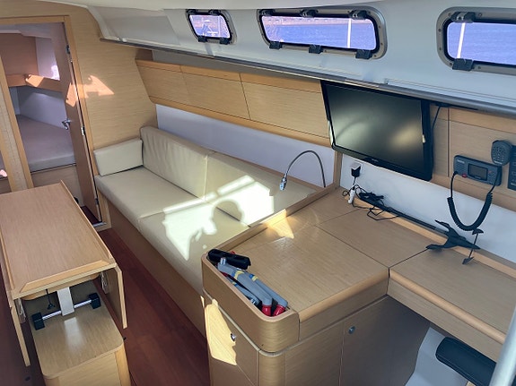Beneteau First 35 – Yanmar 29 hk | 3Di-segel från North Sails 7 of 20