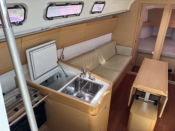 Beneteau First 35 – Yanmar 29 hk | 3Di-segel från North Sails 9 of 20