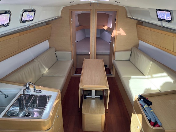 Beneteau First 35 – Yanmar 29 hk | 3Di-segel från North Sails 6 of 20