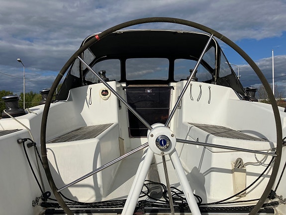 Beneteau First 35 – Yanmar 29 hk | 3Di-segel från North Sails 17 of 20