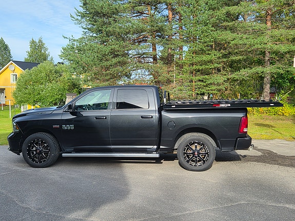 Dodge RAM 1500 6 of 9