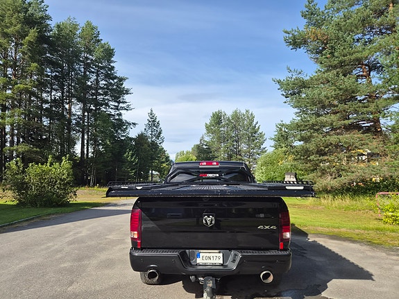 Dodge RAM 1500 5 of 9