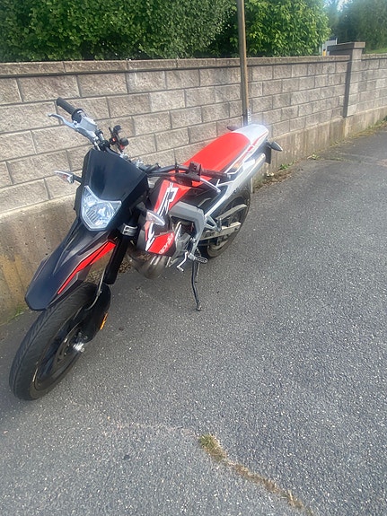 Aprilia 3 of 6