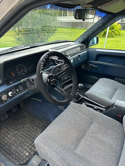 Volvo 740 4 of 5