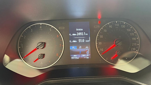 Renault Clio 9 of 14
