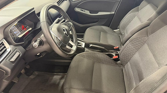 Renault Clio 14 of 14