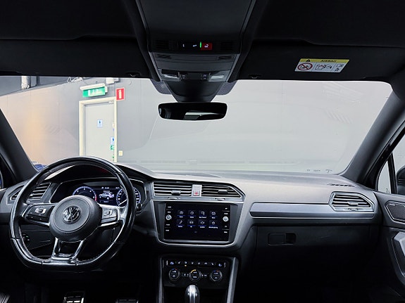 Volkswagen Tiguan Allspace 2 of 23
