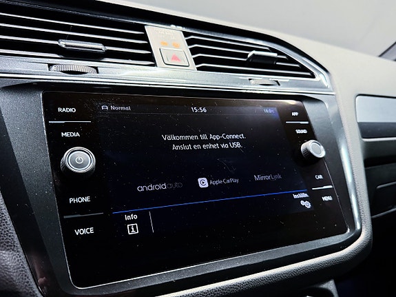 Volkswagen Tiguan Allspace 17 of 23