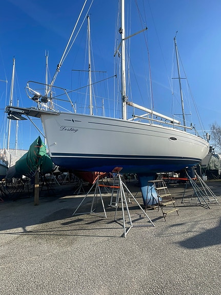 Bavaria 33 Cruiser 4 of 10