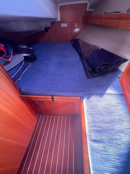 Bavaria 33 Cruiser 10 of 10