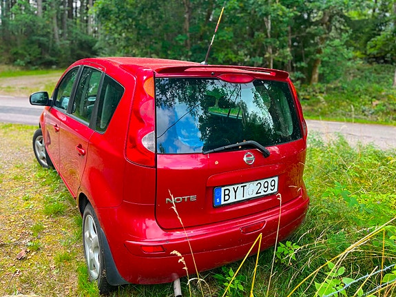 Nissan Note 2 of 3