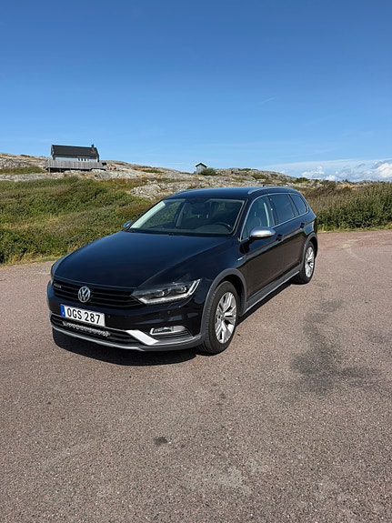 Volkswagen Passat Alltrack 4 of 4